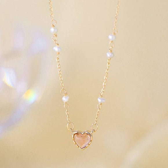 Dainty Pearl Heart Pendant Necklace