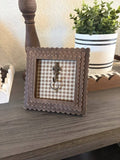 Wood scallop photo frame for 4x4 pic, espresso - 17020