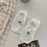 Bow Knit Boat Socks White